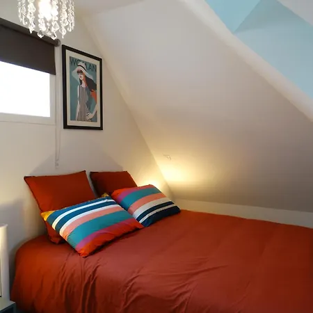 Les Bains Le Rheun Apartment *